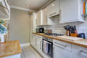 Kitchen- click for photo gallery
